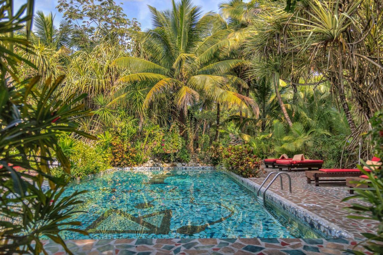 Abezza Resort And Adventure Spa Maskall Esterno foto